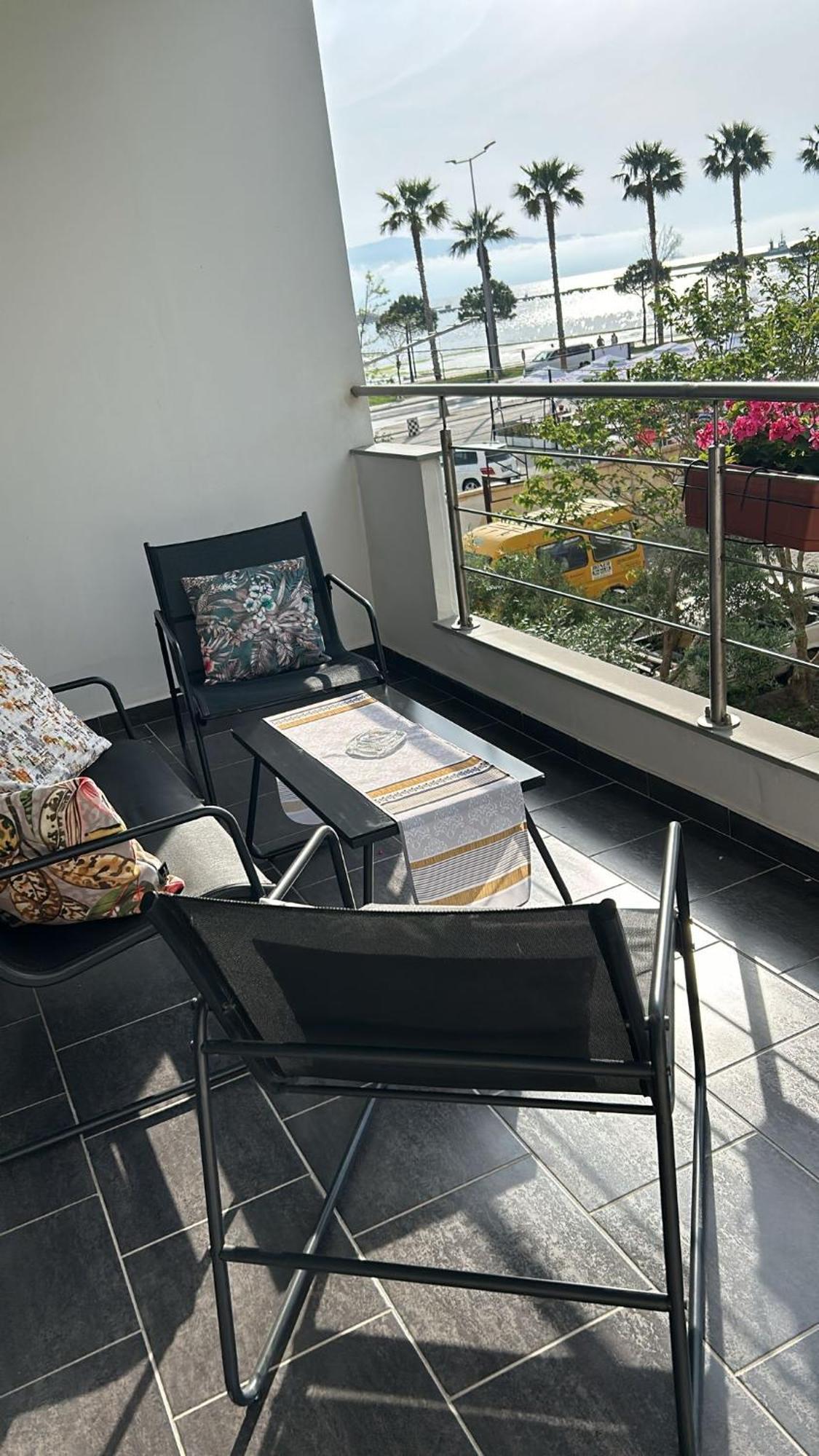 Appartamento Laura Con Vista Lungomare Влёра Экстерьер фото